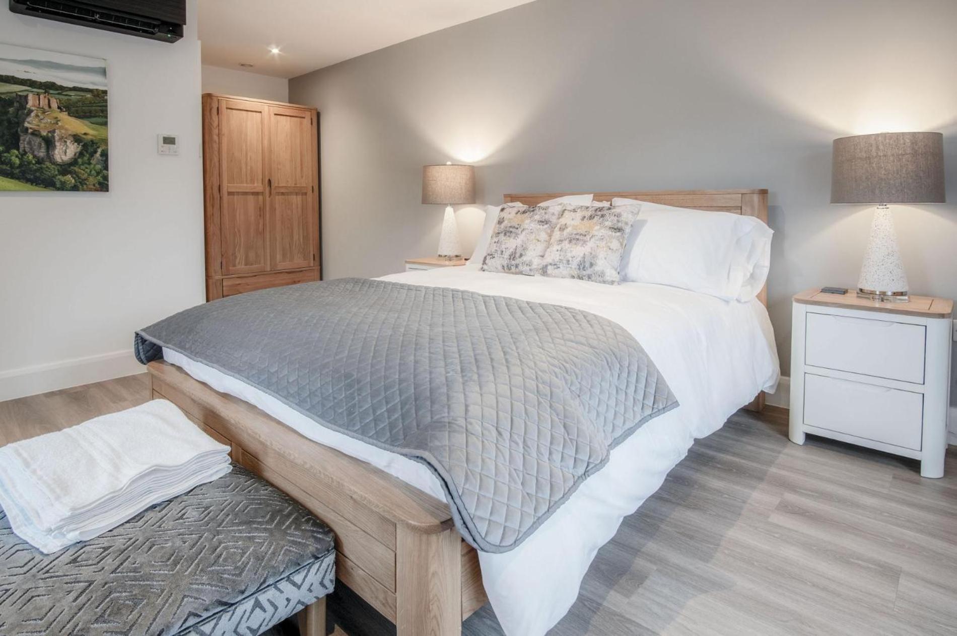 Suite 2 - Sleeping Giant Hotel - Pen Y Cae Inn Brecon Extérieur photo